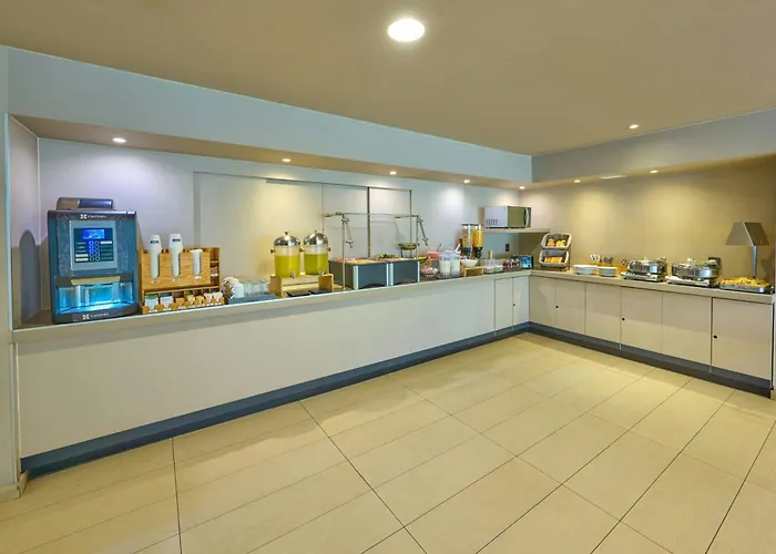 City Express Suites By Marriott Queretaro